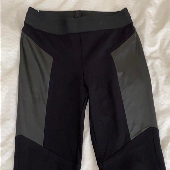 BCBG MaxAzria Black Leggings - Picture 1 of 3